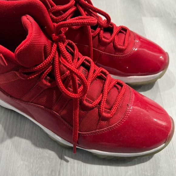 Size 11 - Jordan 11 Retro Win Like '96 *GOOD CONDITION * - Picture 6 of 10